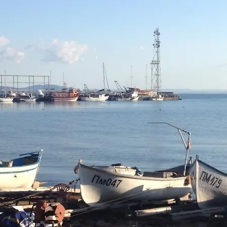Magnolia Guest Pomorie